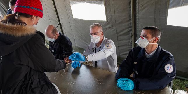 Coronavirus : deux des onze patients hospitalisés en France sont guéris