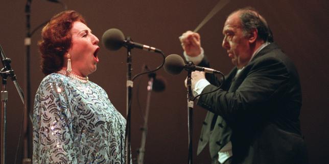 Le chef d'orchestre Nello Santi, « pape » de l'opéra italien, est mort