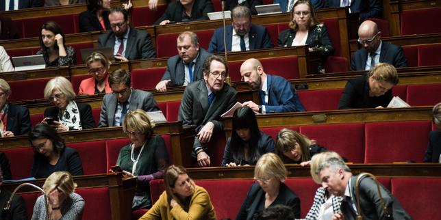 Macron reçoit les députés LRM pour apaiser les tensions avec sa majorité