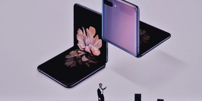 Samsung dévoile son Galaxy S20 et annonce un nouveau smartphone pliable