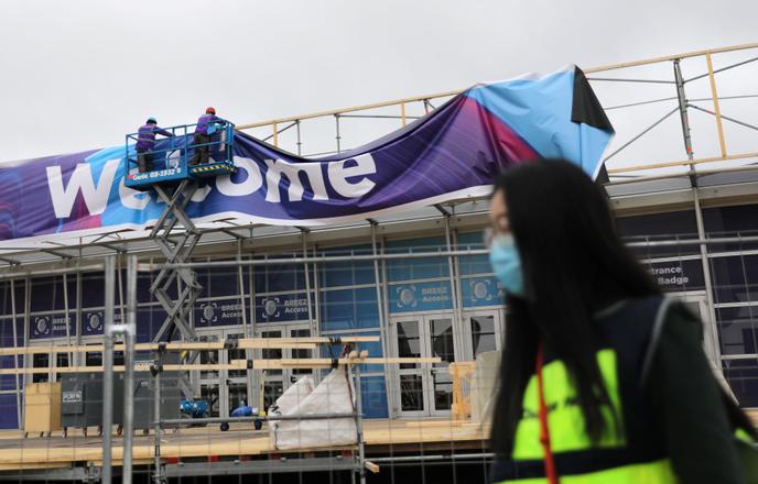 A l’entrée de l’édition 2020 du Mobile World Congress, à Barcelone, le 12 février.
