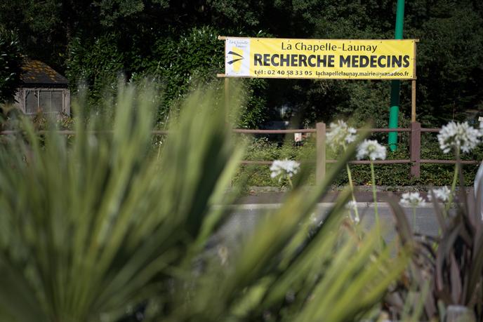 Affiche à La Chapelle-Launay (Loire-Atlantique), le 29 juillet 2019.
