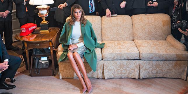Melania Trump sur son canapé, c’est peut-être un détail pour vous…