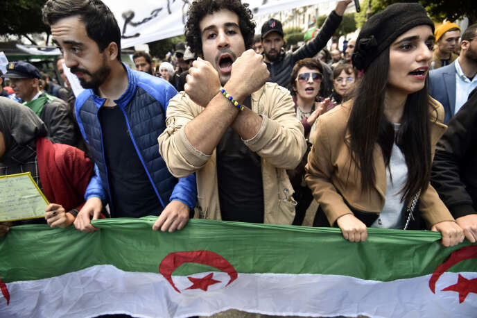 Manifestation anti-gouvernementale à Alger, le 31 décembre 2019.