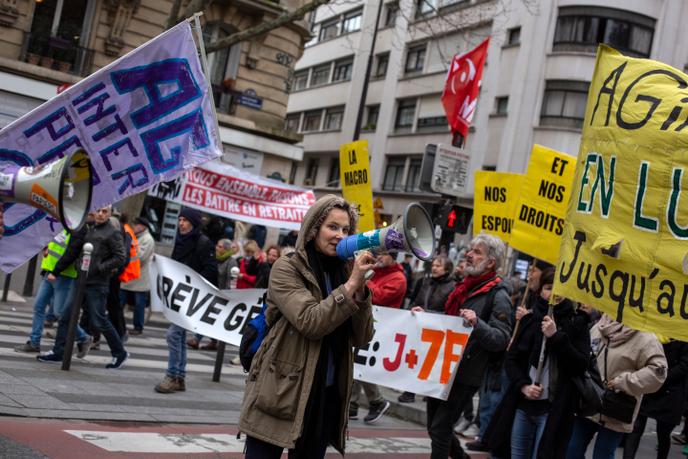 Manifestation contre le projet de réforme des retraites, à Paris, le 20 février.
