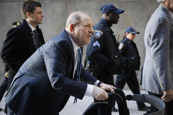 Harvey Weinstein arrive au tribunal de Manhattan, le 24 février à New York.