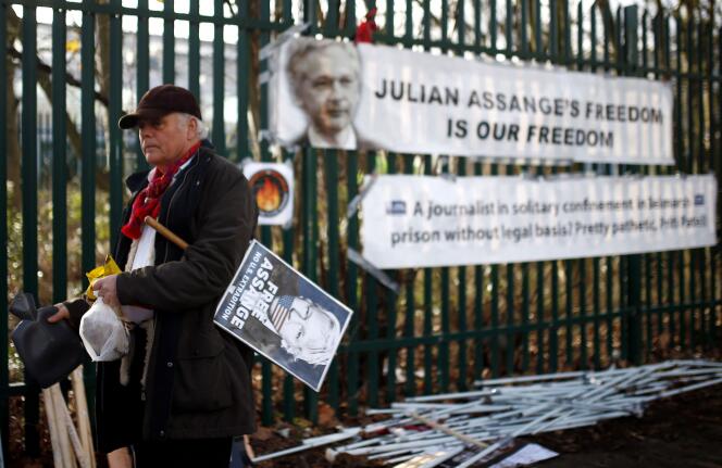 Manifestation en soutien à Julian Assange, devant la Woolwich Crown Court de Londres, le 25 février.