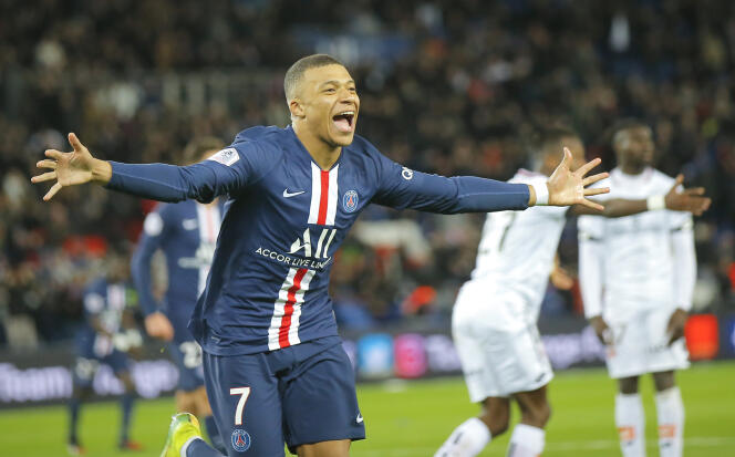 Kylian Mbappé a marqué un doublé face à Dijon samedi.