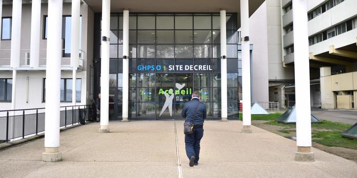 A Creil Un Des Principaux Foyers Du Coronavirus En France On Va Continuer De Vivre Comme Avant