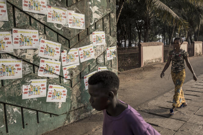 A Conakry, le 26 février 2020. Le pays se préparait à voter quatre jours plus tard pour élire ses députés et approuver ou non la nouvelle Constitution voulue par le président Alpha COndé, avant que celui-ci ne reporte les deux scrutins « sine die » le 28 février.