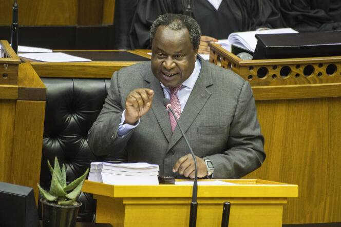 Le ministre sud-africain des finances Tito Mboweni lors de la présentation du budget 2020 au Parlement, le 26 février, au Cap.