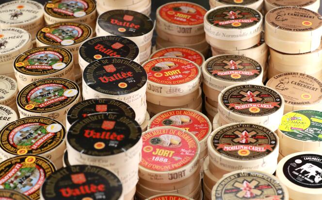 Des fromages « Camembert de Normandie », au Salon international de l’agriculture, à Paris, le 22 février.