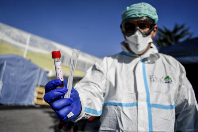 Kit de test du coronavirus, à l’hôpital de Brescia, au nord de l’Italie, le 10 mars 2020.