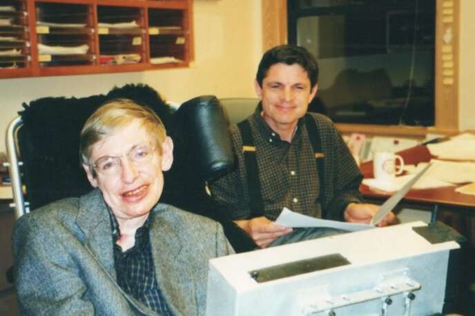 Stephen Hawking avec son ami et collaborateur Andrew Strominger, de Harvard.