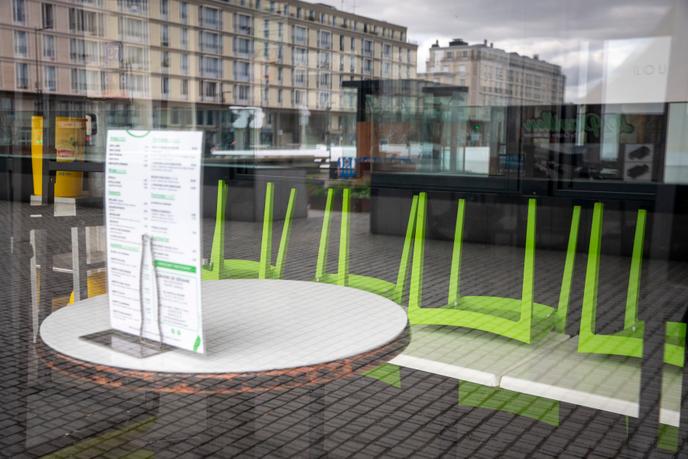 « Il faut que l’Etat permette que les aides qui seront versées par les communes et les intercommunalités aux entreprises, aux commerces et aux associations, soient considérées comme des dépenses d’investissement et se traduisent comptablement comme des subventions d’équipement. »
