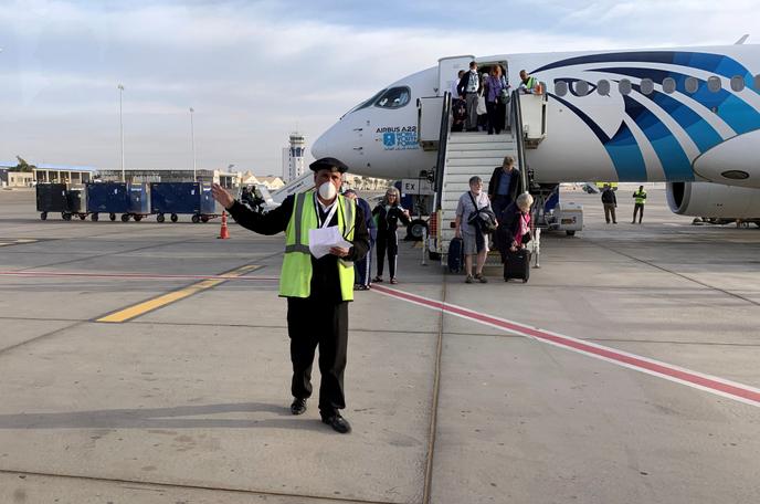 Sur le tarmac de l’aéroport international de Luxor, en Egypte, le 9 mars 2020.