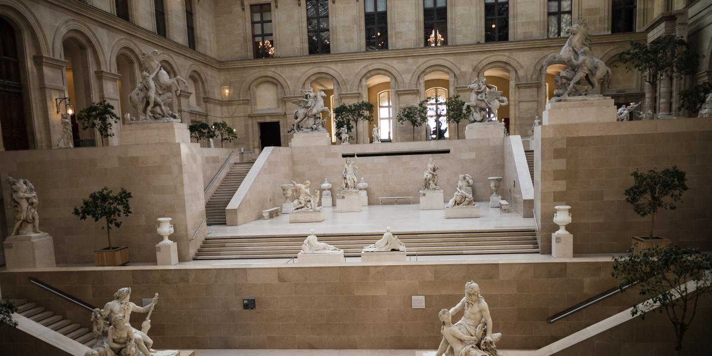 Artistes, auteurs et vacataires : l’inquiétude monte chez les précaires de la culture