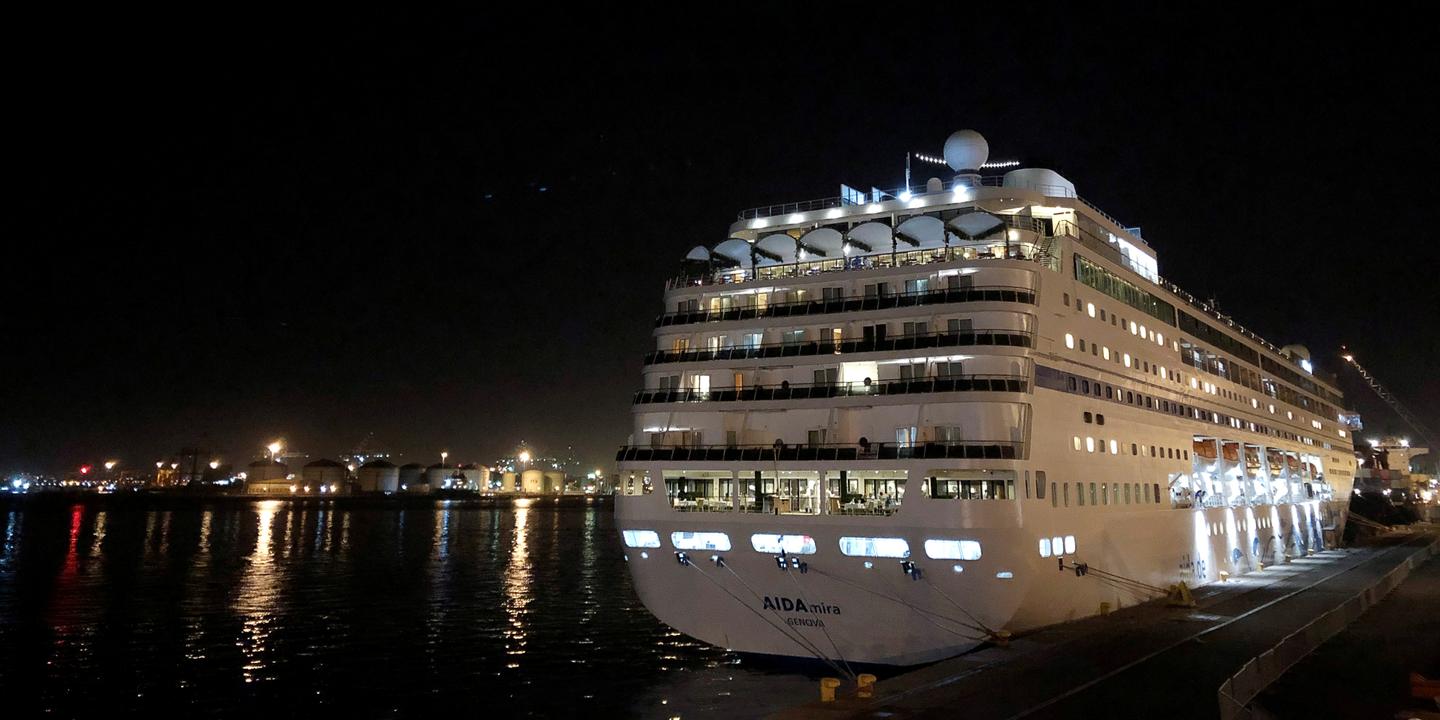 Coronavirus Plus De 1 700 Personnes Confinees Sur Un Bateau De Croisiere En Afrique Du Sud