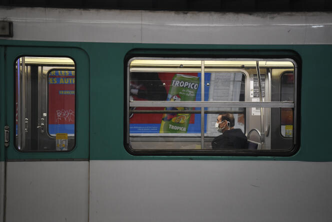 Une rame de métro, à Paris, le 23 mars.