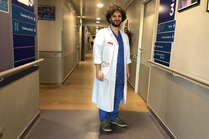 Thomas Gille, pneumologue à l’hôpital Avicenne, Bobigny (Seine-Saint-Denis).