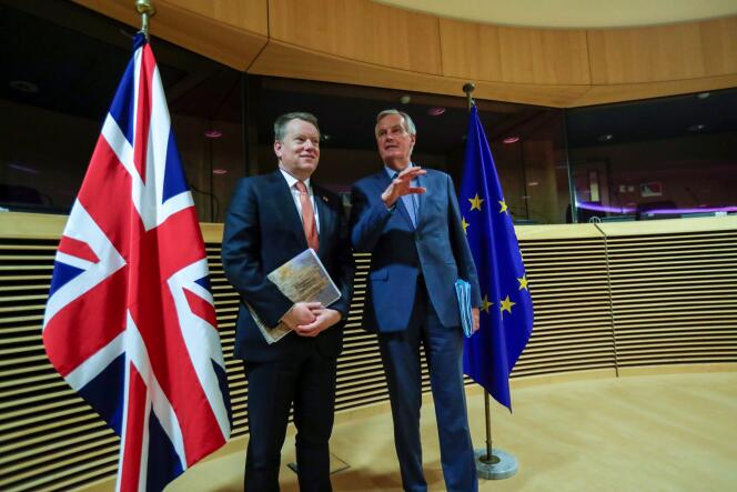Le négociateur de l’UE pour le Brexit Michel Barnier et le conseiller de Boris Johnson pour l’Europe David Frost, le 2 mars à Bruxelles.