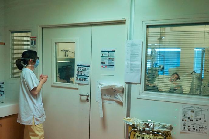 A nurse in the intensive care unit at the hospital in Tours, Tuesday March 31.