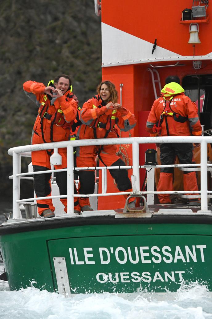 Raphaël de Casabianca et Nicole Ferroni sur l’île d'Ouessant (Finistère).