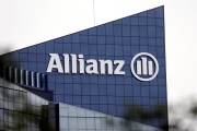 Le logo du groupe Allianz, à Puteaux (Hauts-de-Seine), dans le quartier d’affaires de la Défense, près de Paris, le 14 mai 2018.