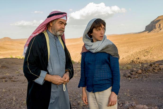 Georges Chalhoub (le Cheikh) et Florence Loiret-Caille (Marie-Jeanne Duthilleul) dans « Le Bureau des légendes », saison 5.