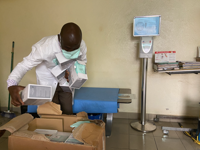A l’hôpital de district de Deïdo, à Douala, au Cameroun, le 10 mars 2020.