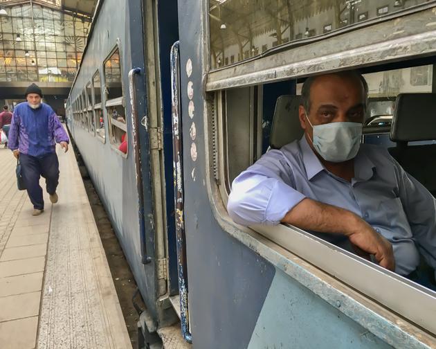 A la gare Ramsès, la principale gare de la ville, le 30 mars.
