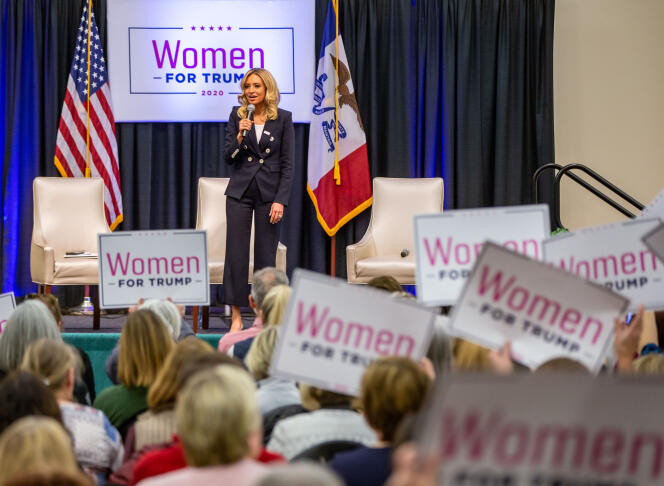 Kayleigh McEnany, nommée le 7 avril nouvelle porte-parole de la Maison Blanche, participait le 16 janvier 2020 à une conférence « Women for Trump », à Des Moines, dans l’Iowa.