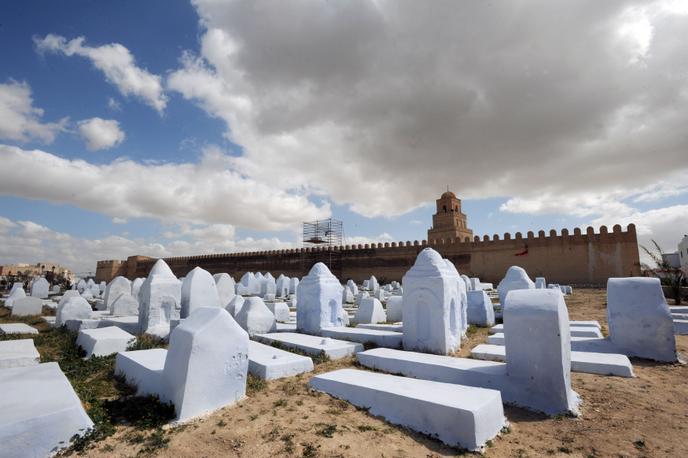 Le cimetière des Awlad Farhan, à Kairouan, en Tunisie, en 2009.