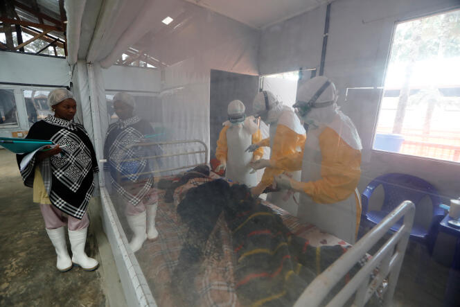 Dans une unité de soins d’urgence au centre de traitement Ebola à Katwa, près de Butembo, dans le Nord-KIvu, en RDC, le 3 octobre 2019.