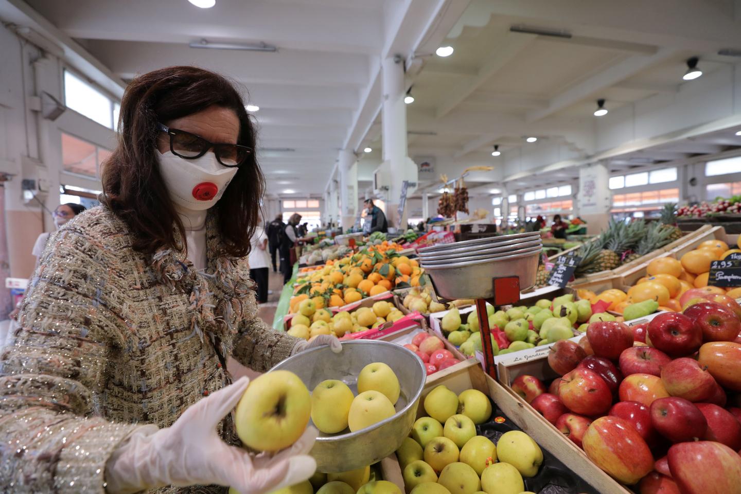 A Cannes, des tests pour détecter automatiquement par caméras le port du masque
