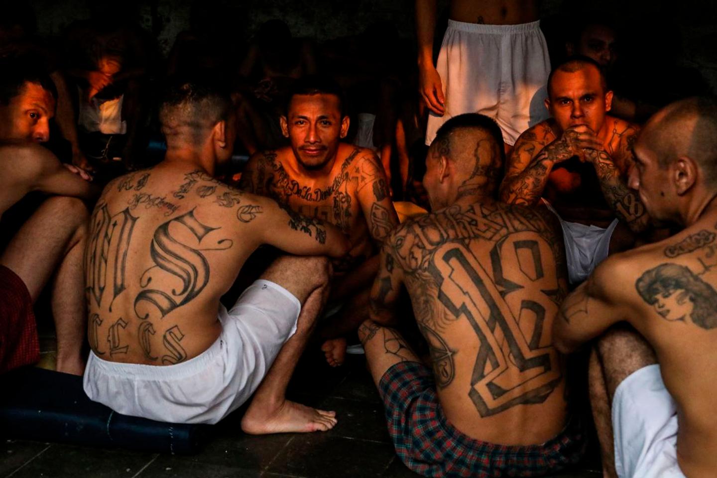 Le Gang Le Plus Dangereux Du Monde Après une vague de violences, le président du Salvador autorise la police à  utiliser « la force létale »
