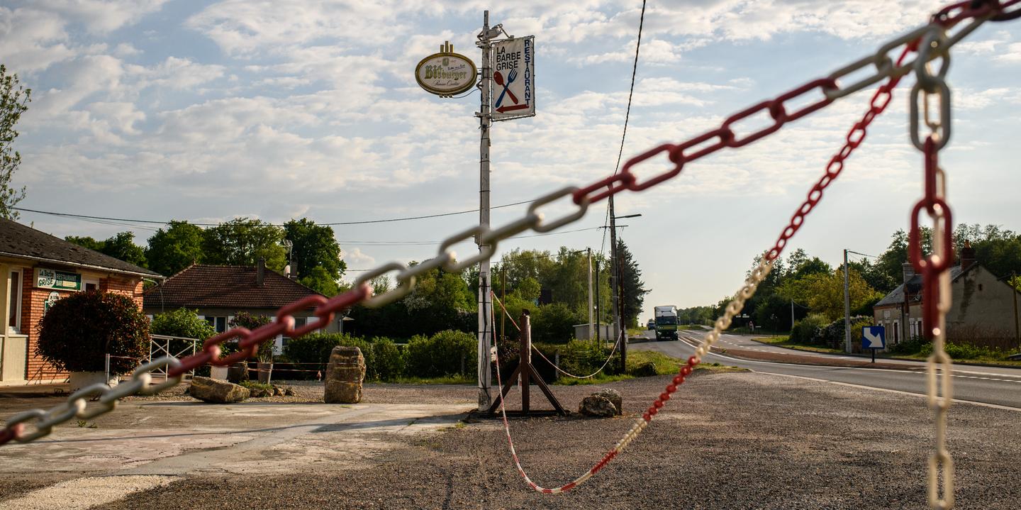 Le restaurant routier la barbe grise sur la départementale 940 est fermé depuis les mesures de confinement dû à l’épidémie de coronovirus COVID19. Coullons (45720). département du Loiret. région Centre-Val de Loire. France.