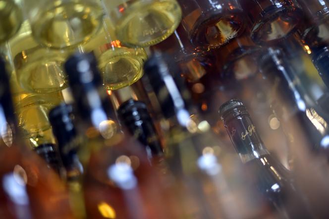 Pendant le confinement,  certaines personnes confient augmenter leur  consommation d'alcool
