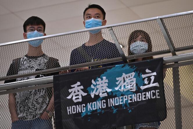 Des manifestants prodémocratie, le 1er mai, à Hongkong.
