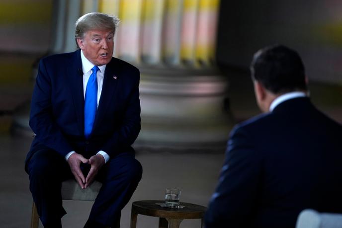 Donald Trump a donné une interview à Fox News du Lincoln Memorial, dimanche 3 mai.