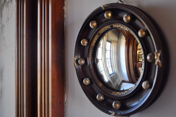 Miroir De Sorcière Le Bon Coin Un Jour Un Objet Le Miroir Sorciere