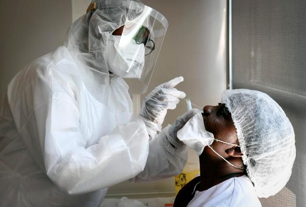 A test carried out in an Ehpad, in Asnières, on April 16.