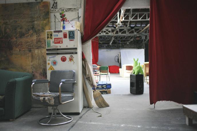 Le Théâtre de Verre, rue de l'Echiquier, à Paris, en 2007.