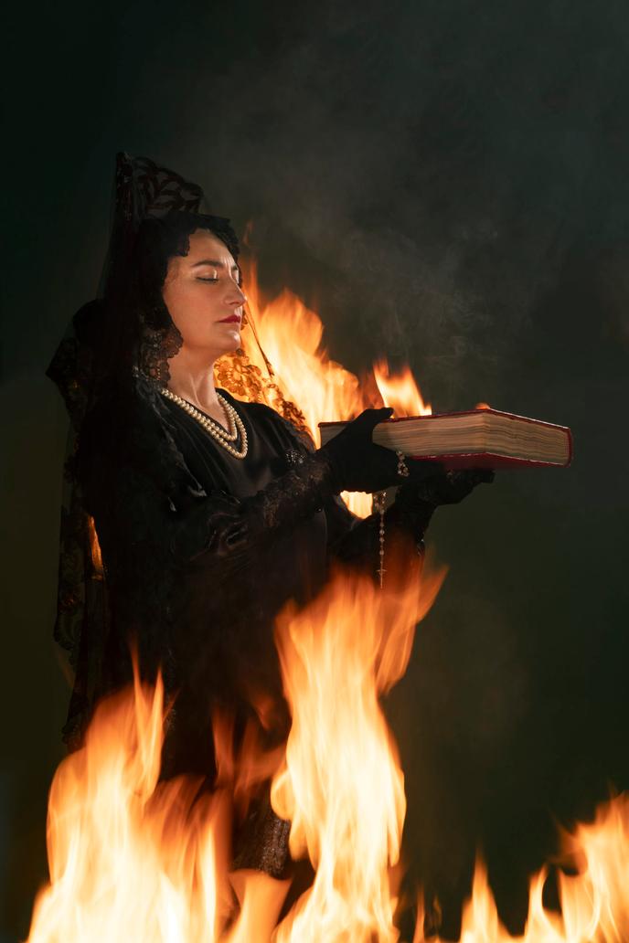 No apagues mi fuego, déjame arder (n’éteins pas mon feu, laisse-moi brûler)1 de Pilar Albarracín. 2020.