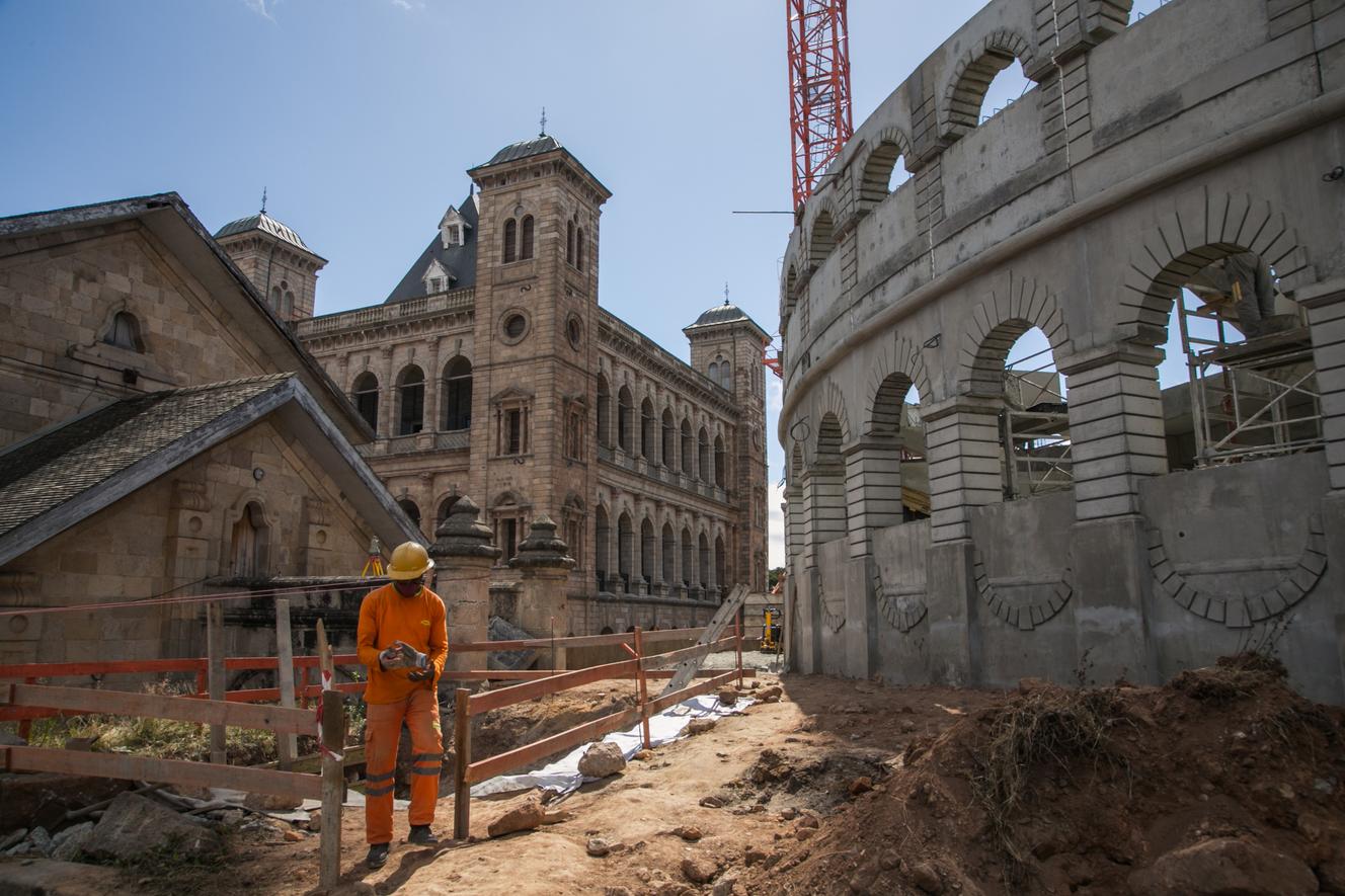 en O ROVA, non lonxe do Palais da Raíña, o Coliseo en construción, o 22 de maio de 2020, en Antananarivo.