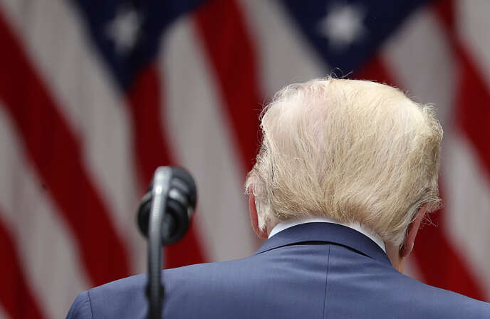 Le président américain Donald Trump quitte sa conférence de presse après ses annonces sur la Chine, le 29 mai à la Maison Blanche.