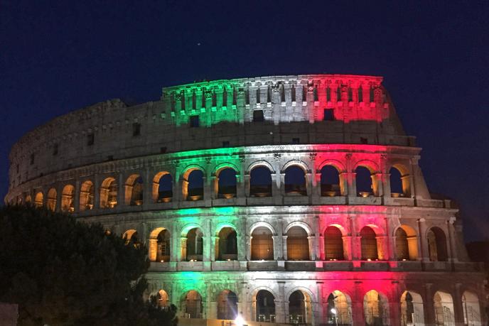 The Colosseum in Rome, Saturday May 30, illuminated in Italian colors so that it can welcome the public again on June 1, after three months of closure.