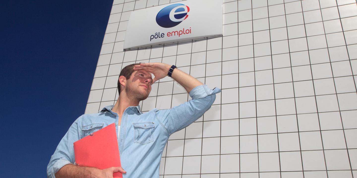 Jeunes Diplomes Sur Le Marche Du Travail La Generation Sacrifiee