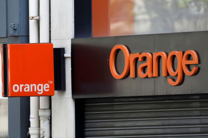 Une boutique de l’opérateur de télécom Orange, durant le confnement, le 17 avril 2020.