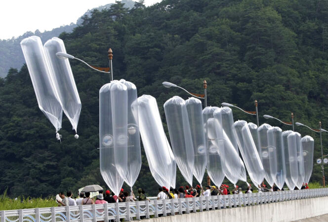 Lors d’un lâcher de ballons porteurs de messages hostiles à la Corée du Nord, en 2010 à Hwacheon, en Corée du Sud.